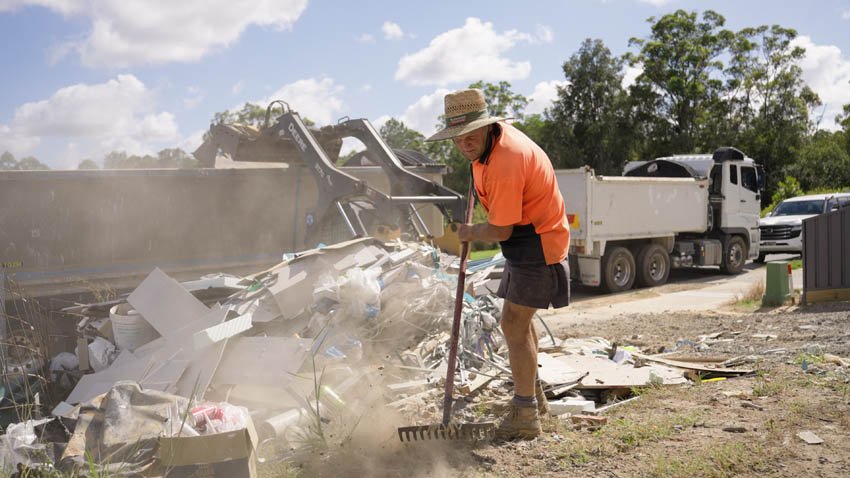 /blog/external/construction-waste-removal-05.jpg